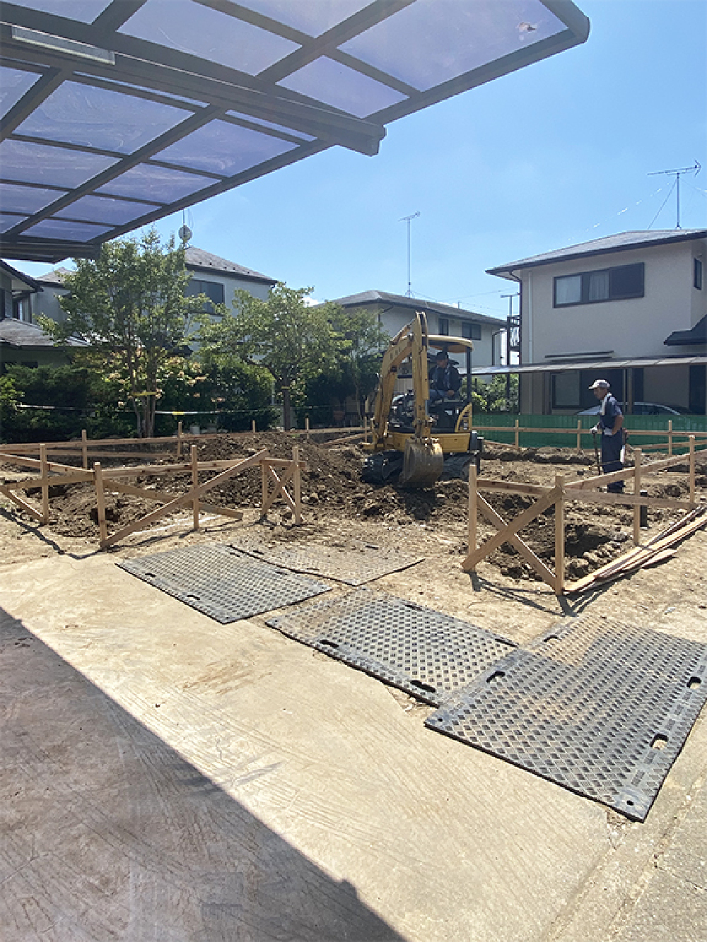 基礎工事（根切り）