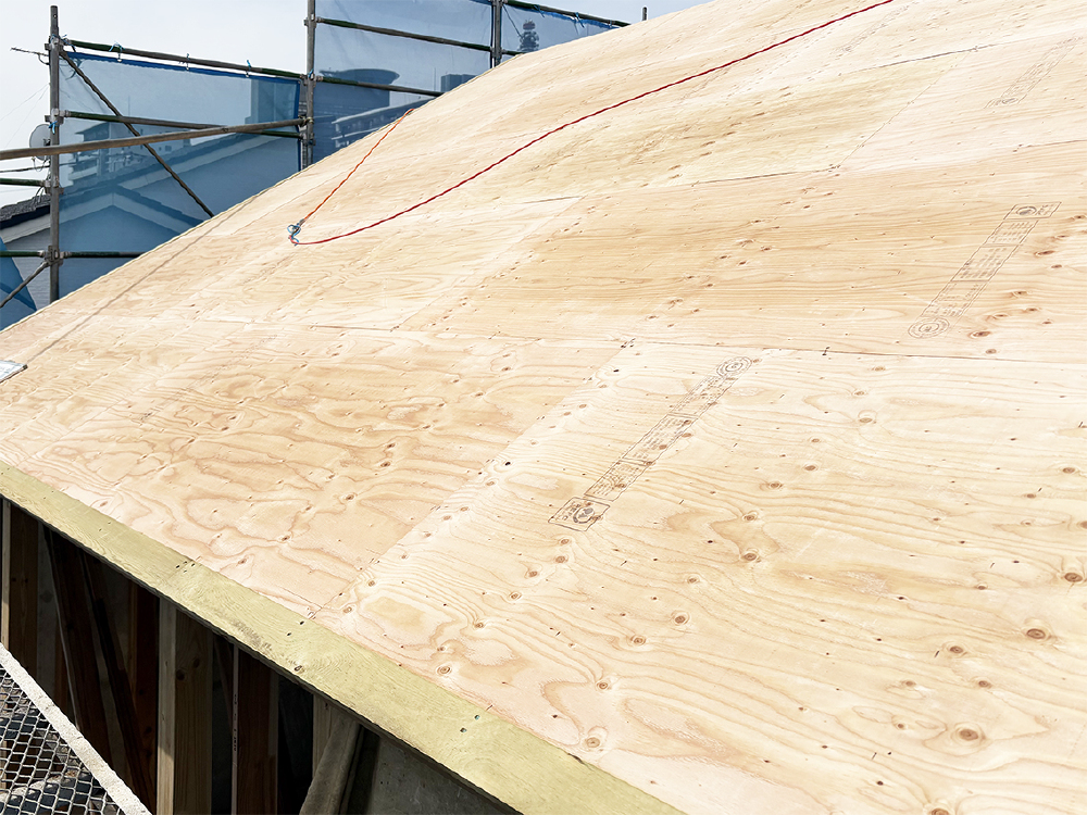 屋根工事（野地合板）