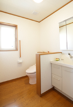 2階のトイレはバリアフリー仕様